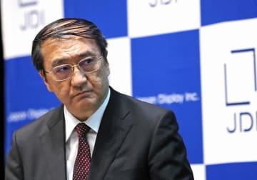 月崎義幸ジャパンディスプレイ社長記者会見(写真:毎日新聞社/アフロ)