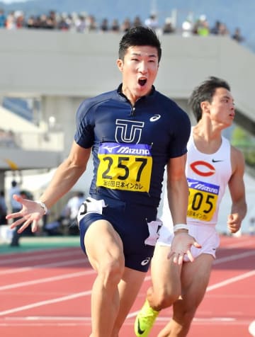 男子100メートルで国内初の9秒台を福井で樹立した桐生祥秀選手=2017年9月、福井県営陸上競技場